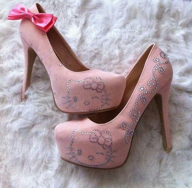 Pumps de Hello Kitty rosados