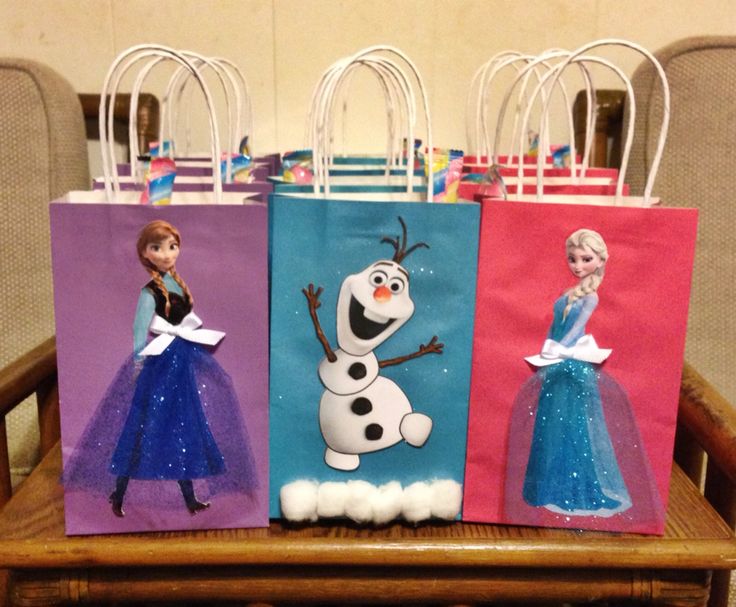 Frozen theme goodies bags